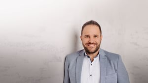 Electrical_Oil_Services_EOS_Dominik_Schulz_012-Profilfoto_1100x620px_250313_b (1)