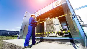transformer_work_AdobeStock_436497051_mit_copyright_romaset_1100x620px_230622